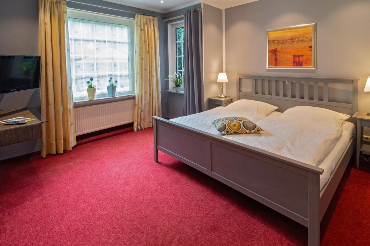 Hotel Am Elisabethufer Єфер Екстер'єр фото