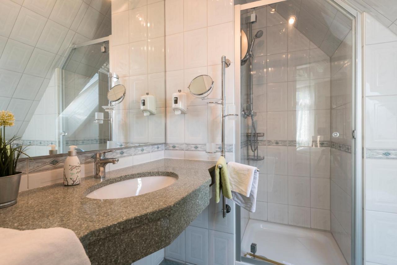 Hotel Am Elisabethufer Єфер Екстер'єр фото