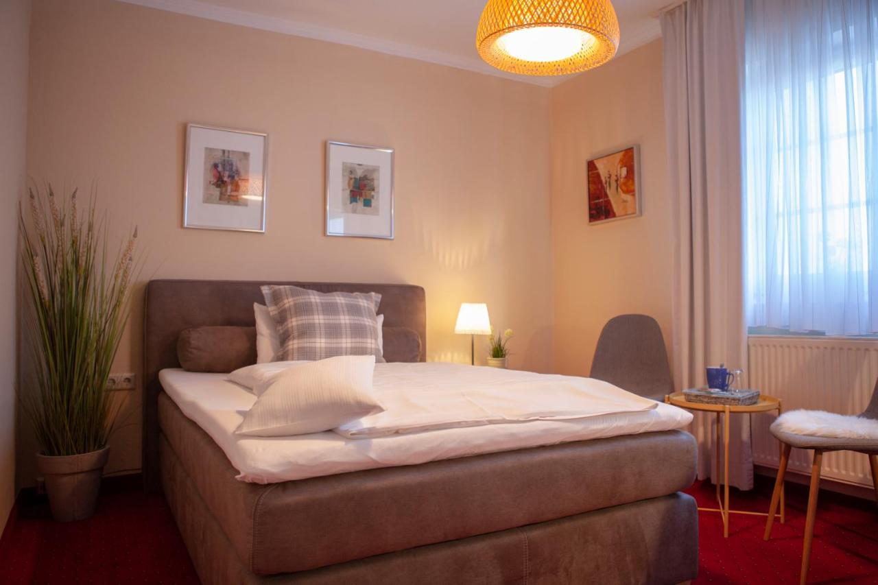 Hotel Am Elisabethufer Єфер Екстер'єр фото